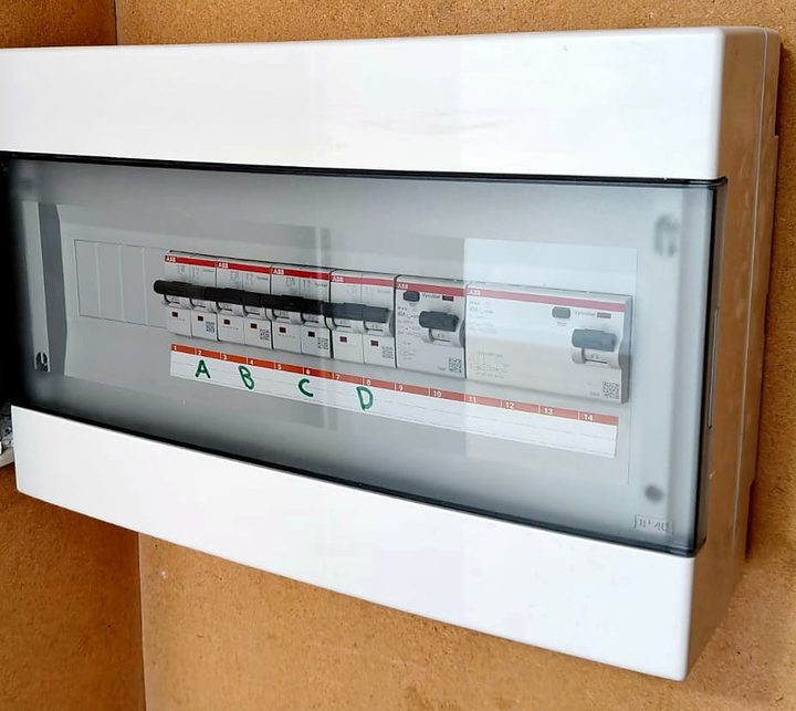 New consumer unit with labelled circuit breakers
